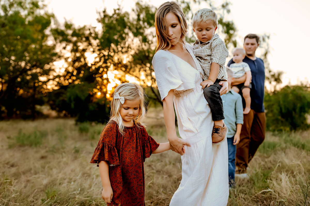 Family Session in Burleson, Texas | Burleson, Texas Family and Newborn Photographer