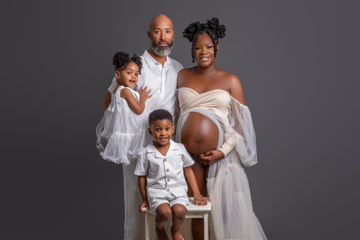 CR&Co_Senequa_Maternity_2024-04