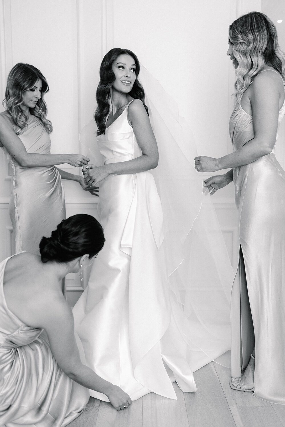 bride getting ready with her bridesmaids at grand hotel du cap ferrat at french riviera