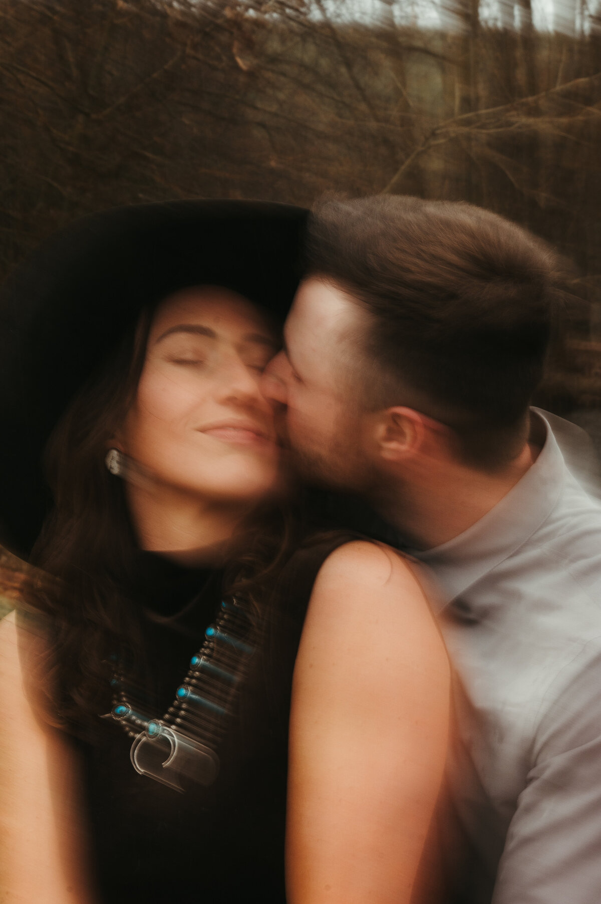 presley-gray-photo-montana-western-style-engagement-4501