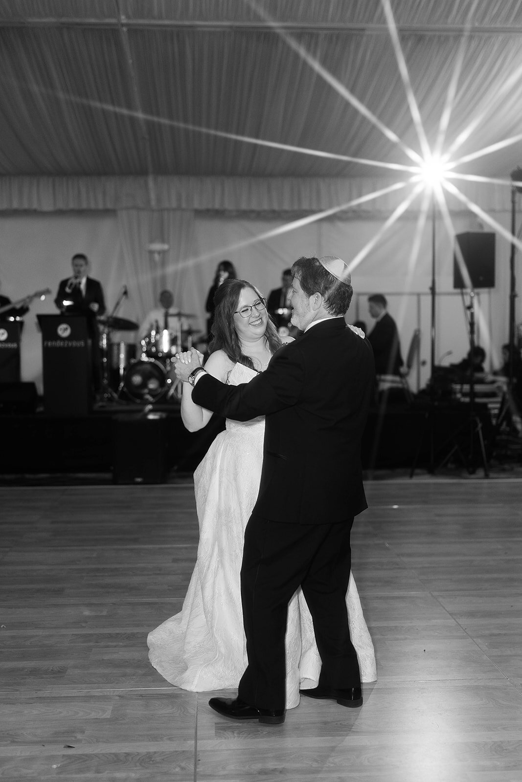 Eliana-Melmed-Photography-Chicago-LosAngeles-Jewish-WeddingPhotography-DInnerSpeeches-00143