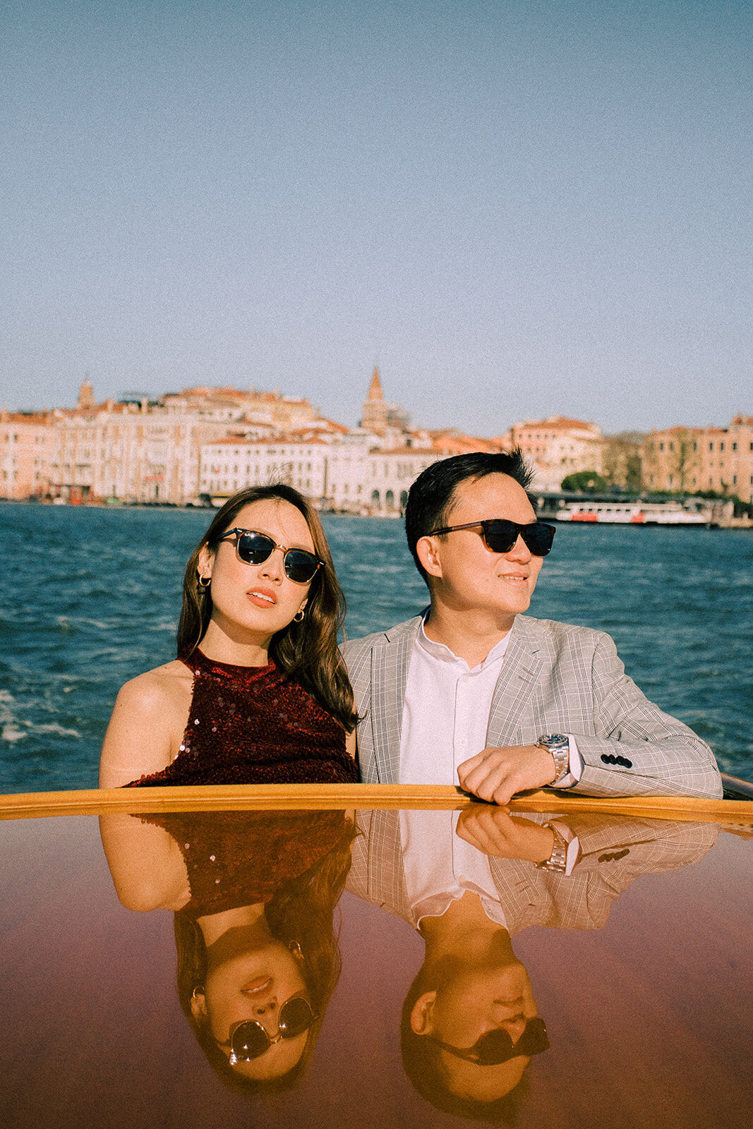 Venice-taxi-boat-luxury-photoshoot-couple-wedding20