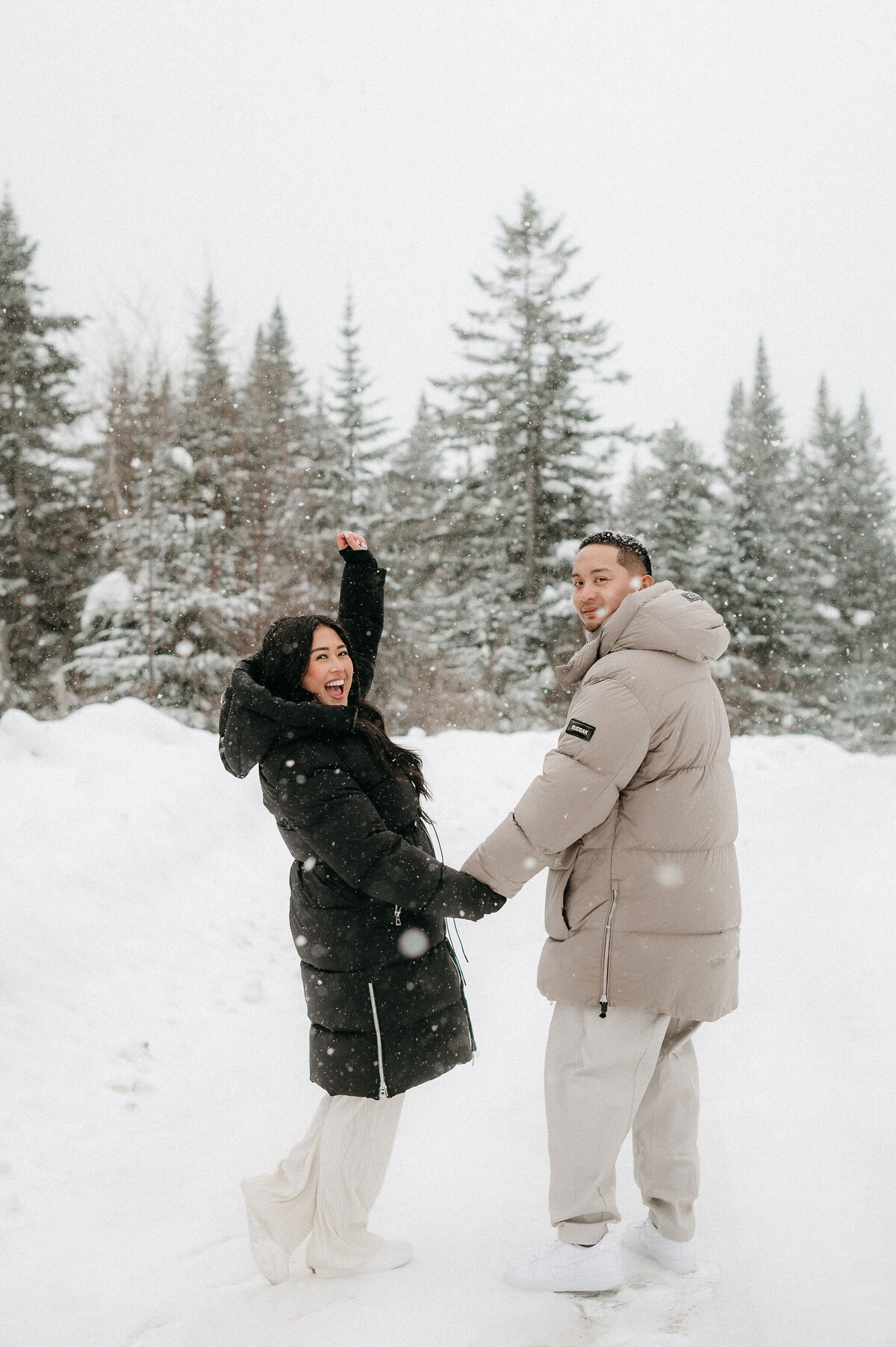 S-R_Winter-Elopement-Quebec-127