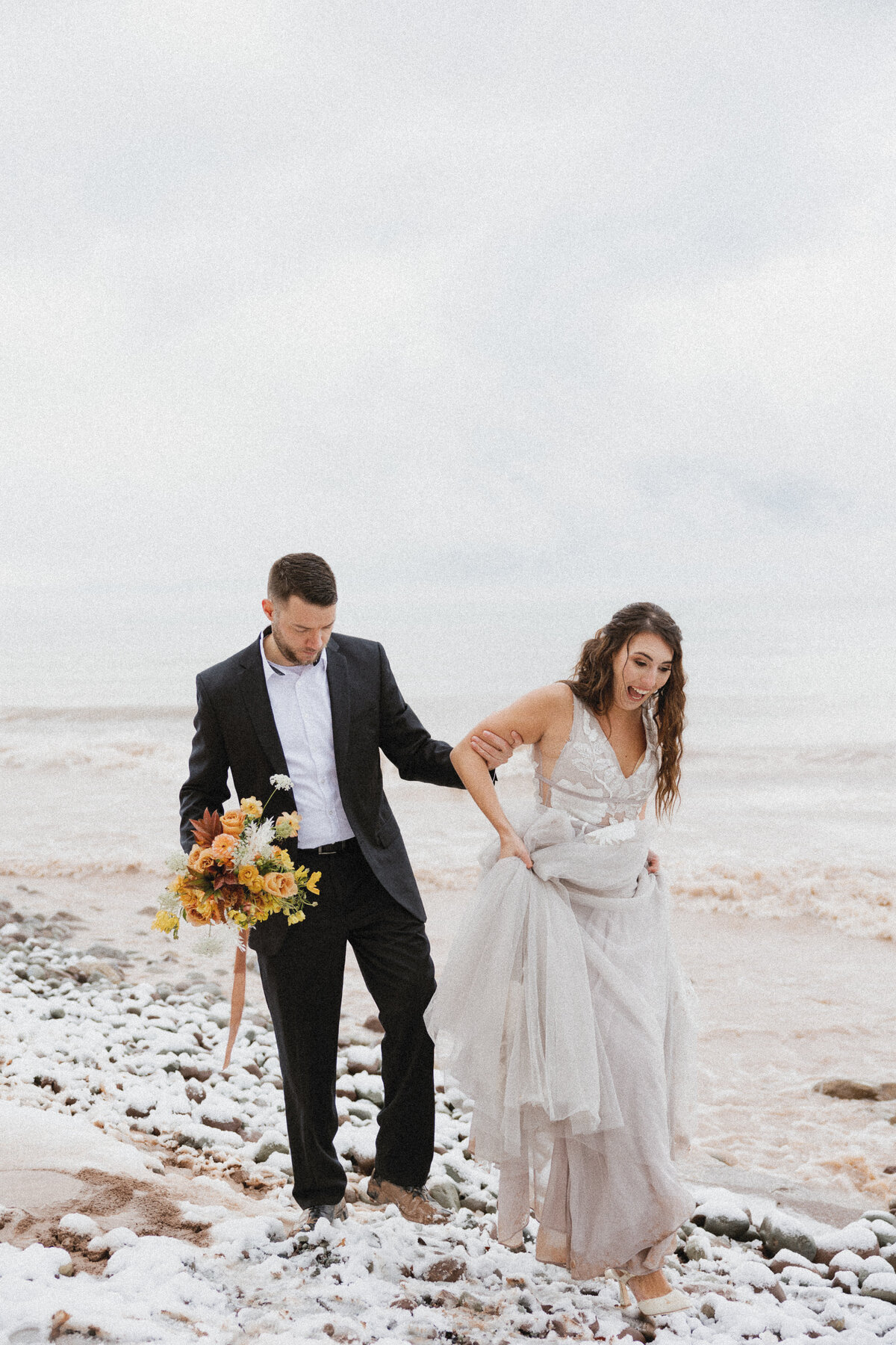 Rock&WanderPhotoCo-upstate-ny-chimney-bluffs-elopement-jamie-&-steve-58