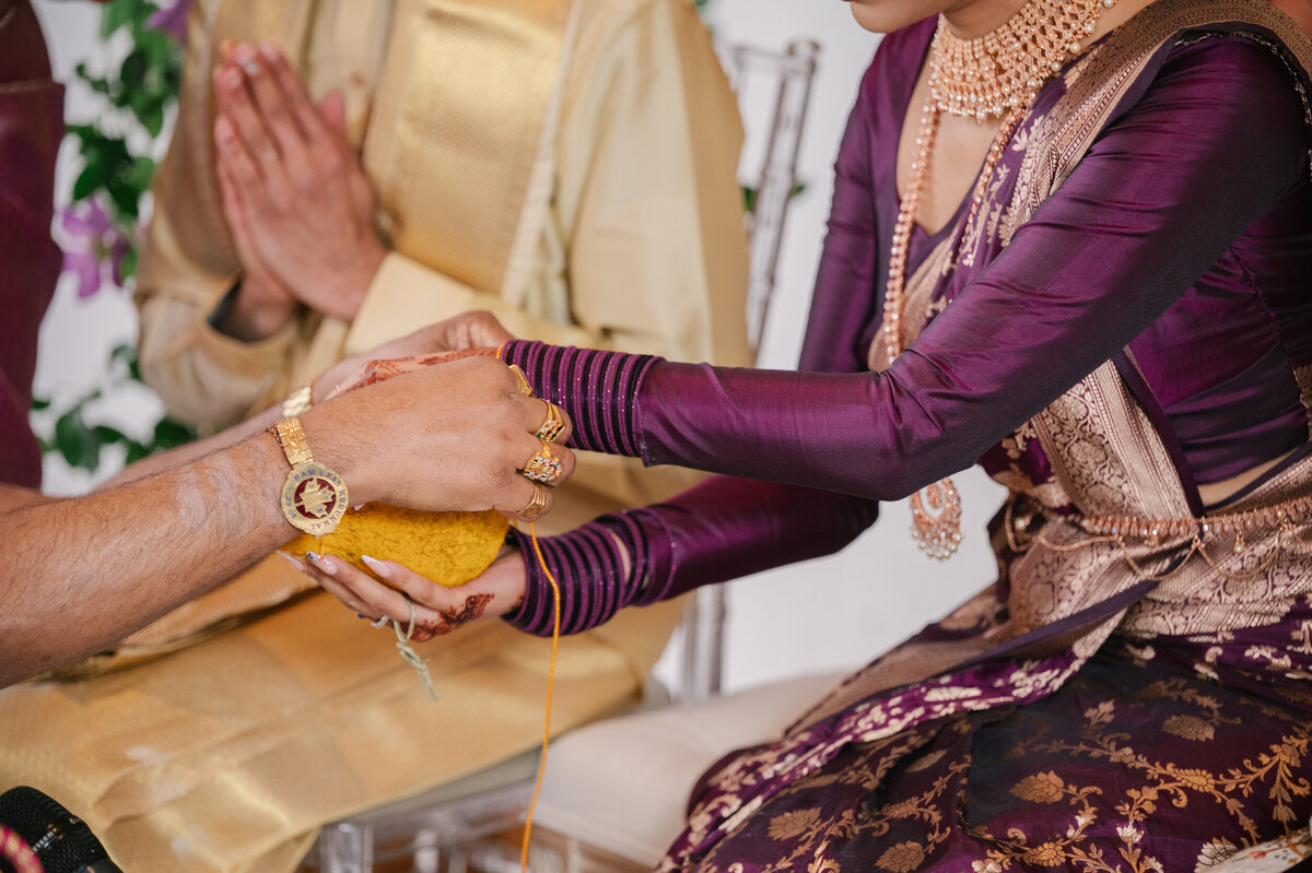 strokes-photography-luxury-indian-weddings-guild-inn-toronto-tamil-wedding-54