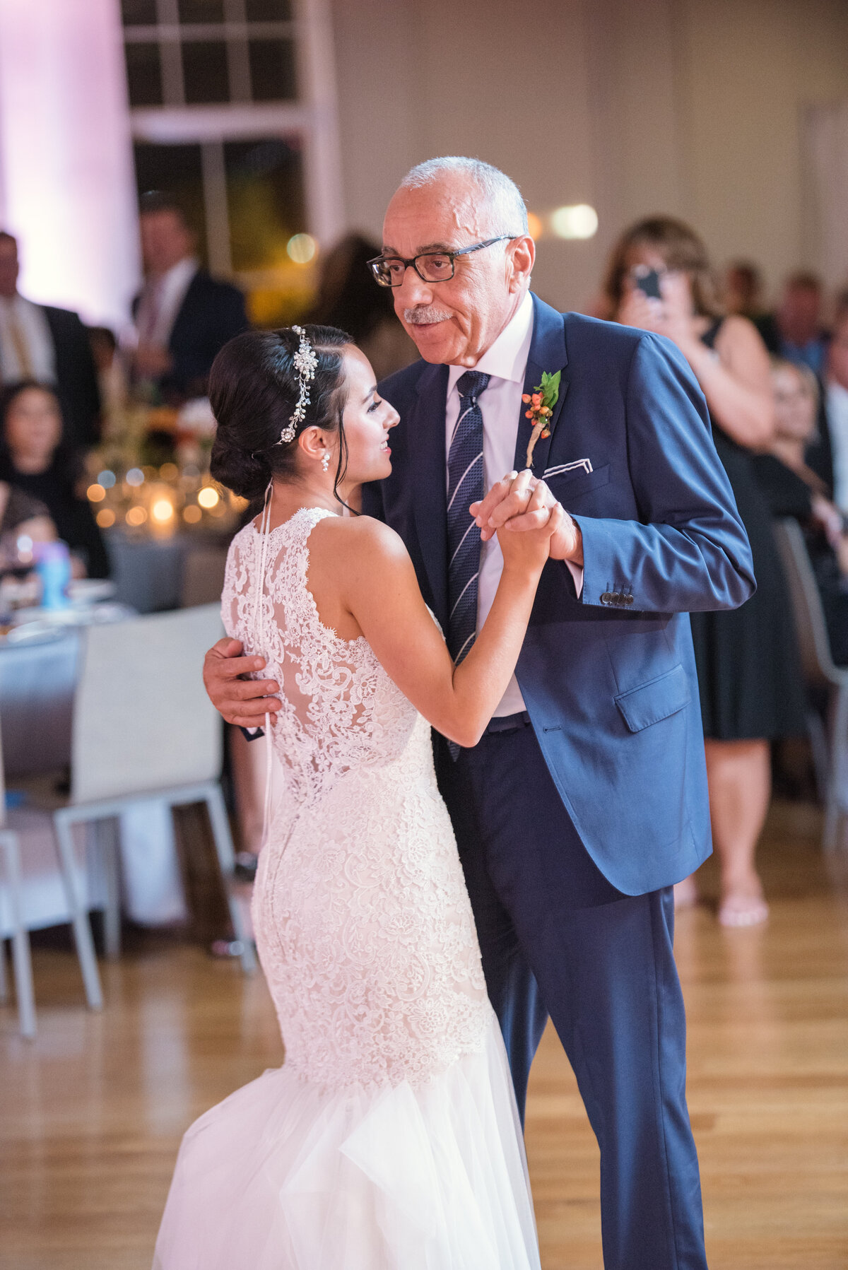 bride and her father dancing at Maritime Parc