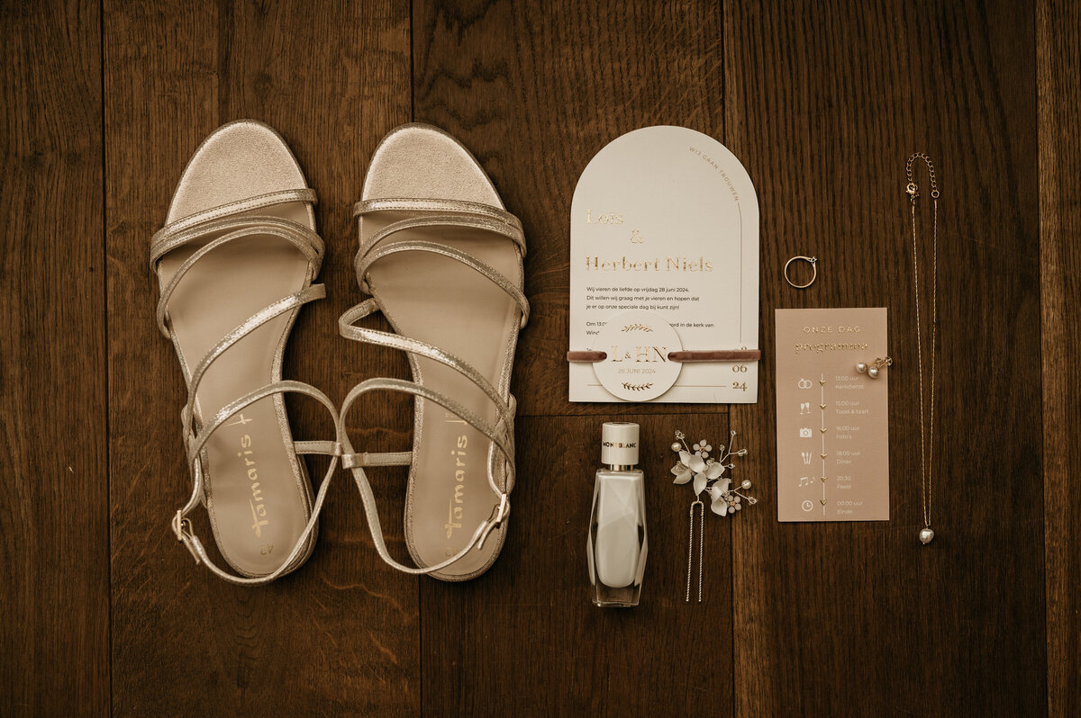 Pure Liefde Fotografie - Herbert-Niels & LoÏs - Getting ready LoÏs-3