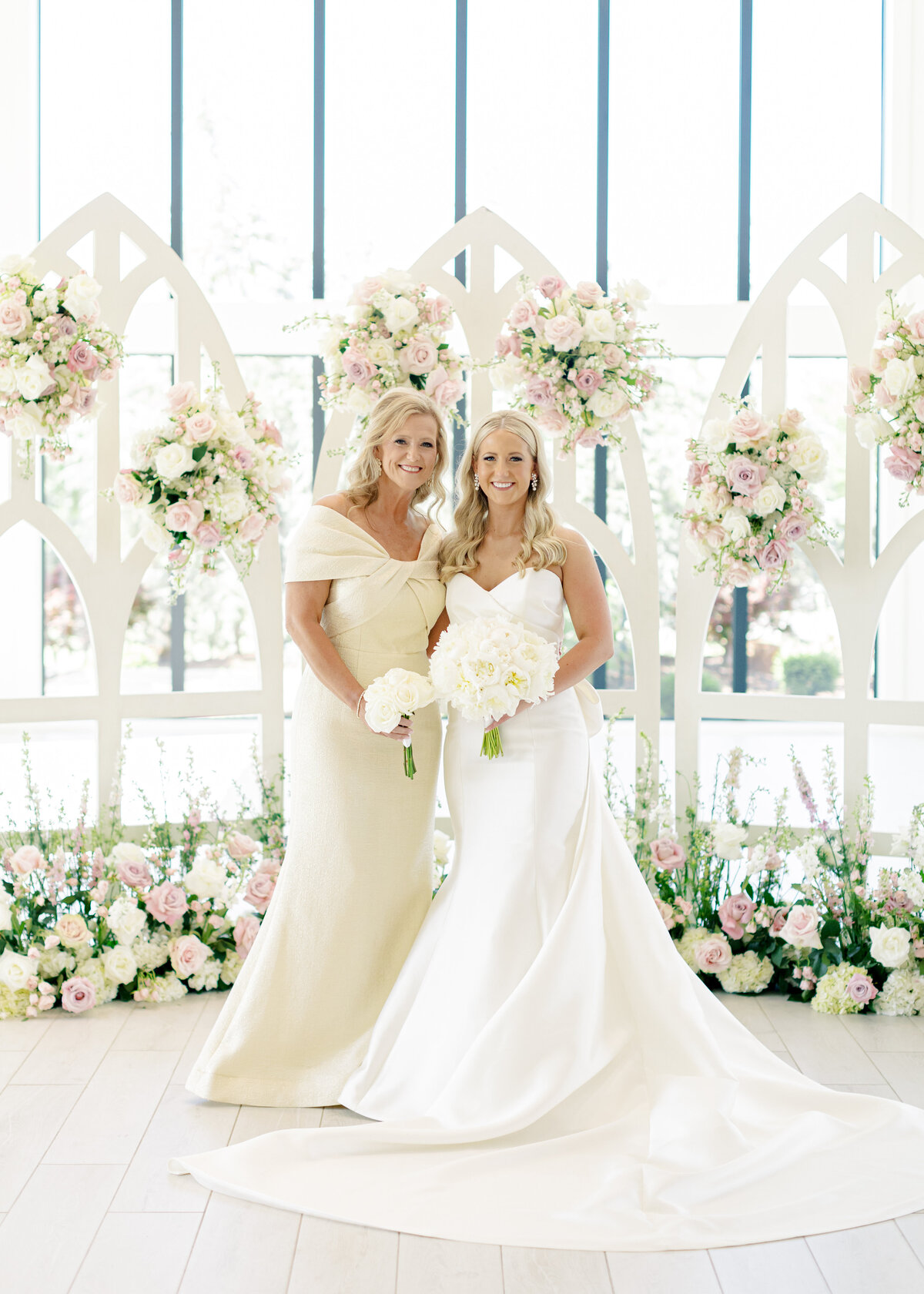 Hannah-and-Kyle-Wedding-Preview-Emily-Nicole-Photo-76