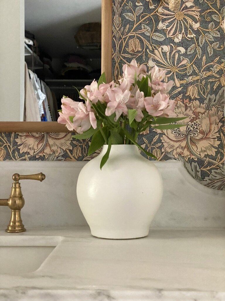 Nicole Kahn Interiors Bathroom Styling