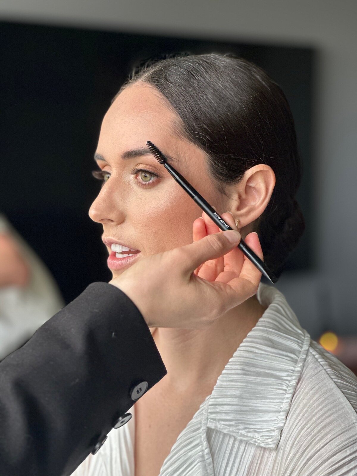 bridecloseupofeyebrowmakeup