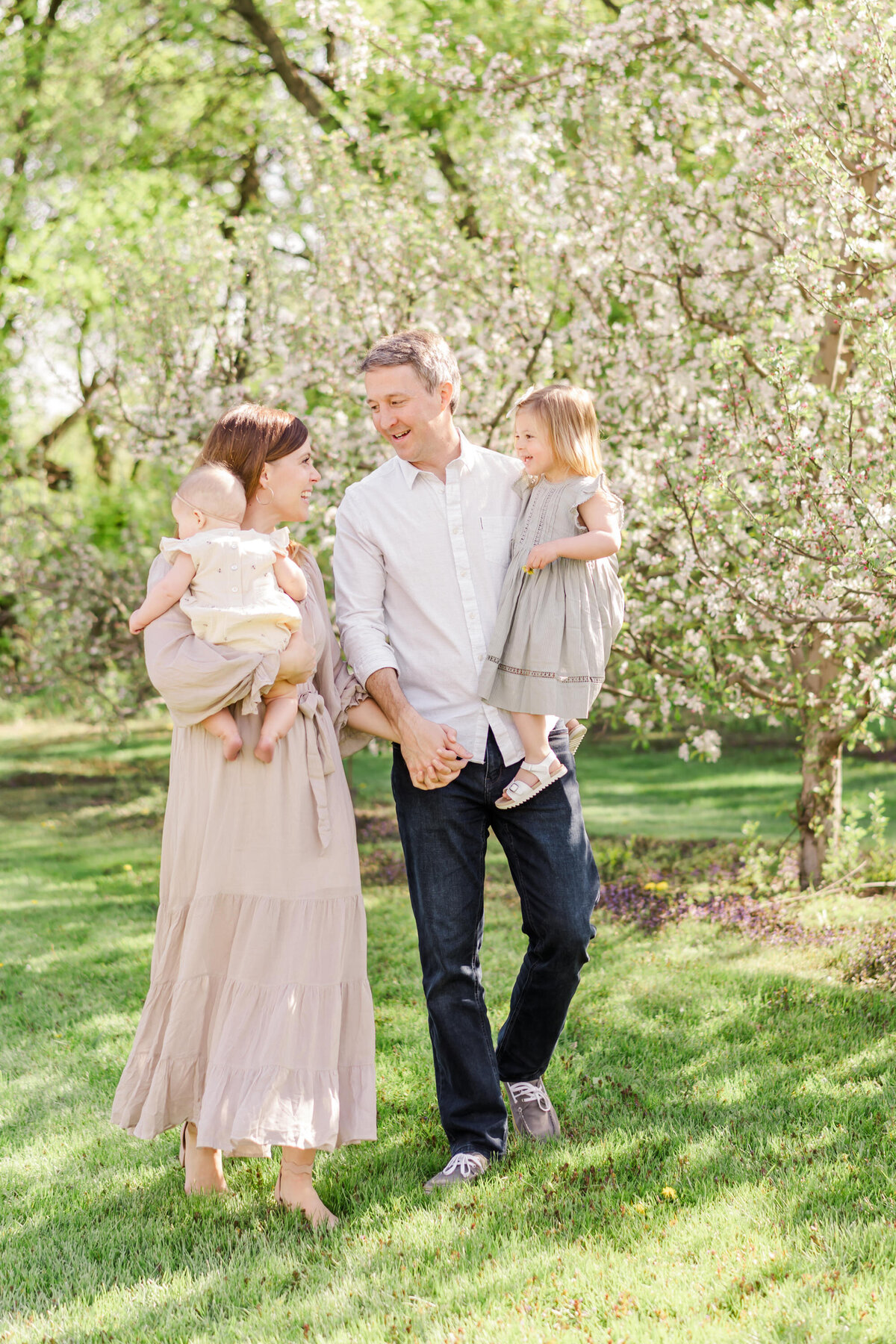Outdoor Minnesota Family Session by Yantes Photo
