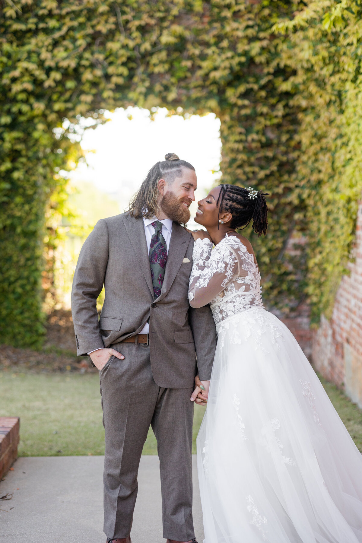 outdoor-wedding-at-the-bibb-mill-columbus-georgia