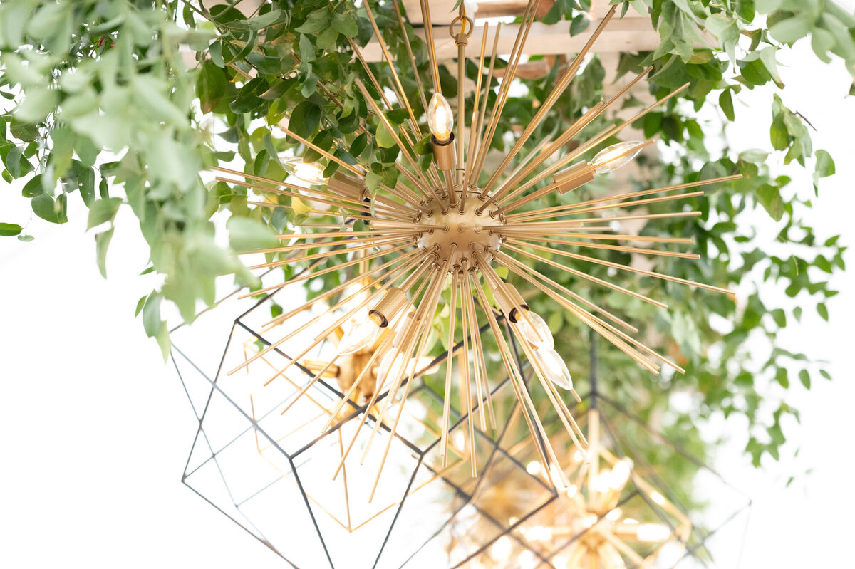 Riverside-yacht-club-tented-summer-wedding-amy-champagne-events-1