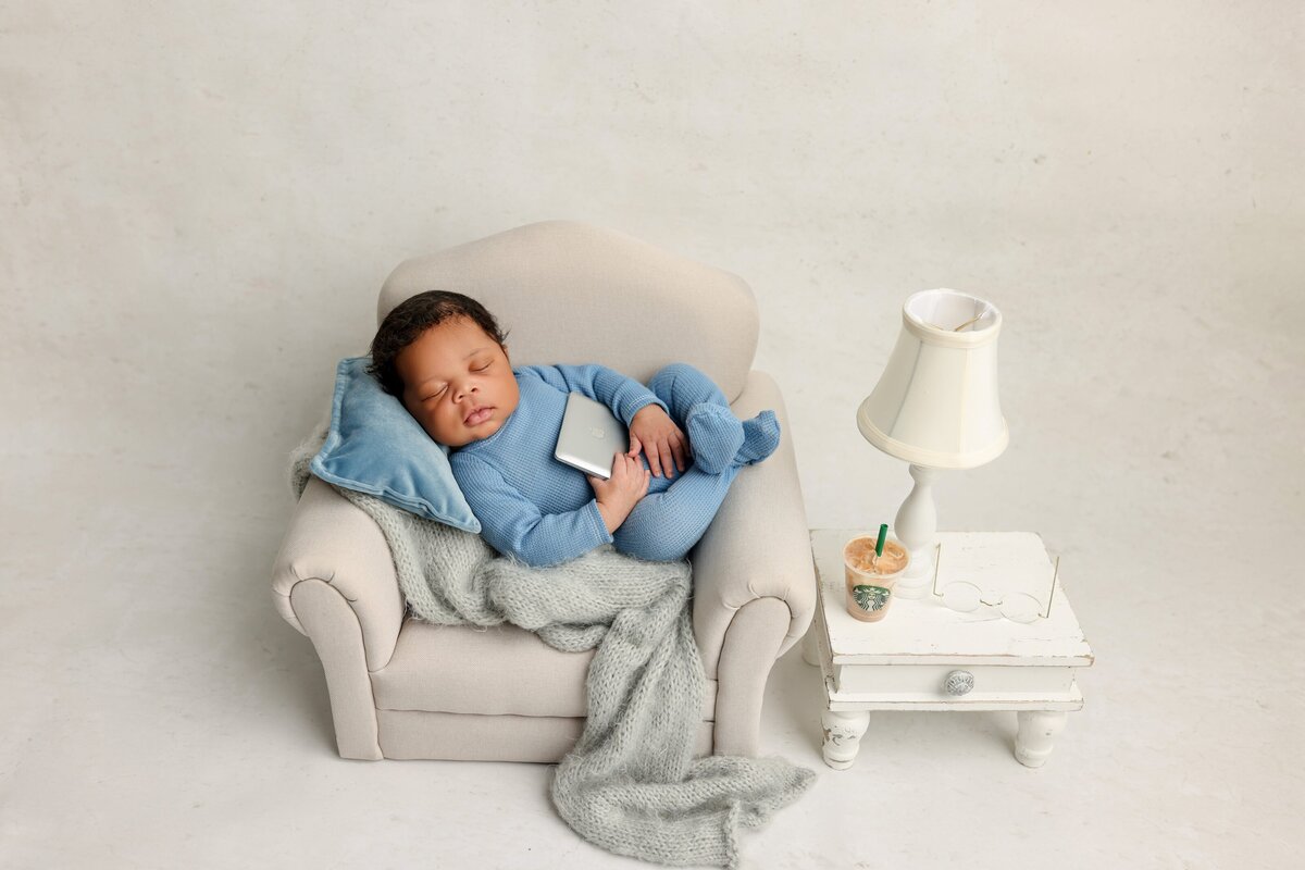 Charlotte-Newborn-photographer74