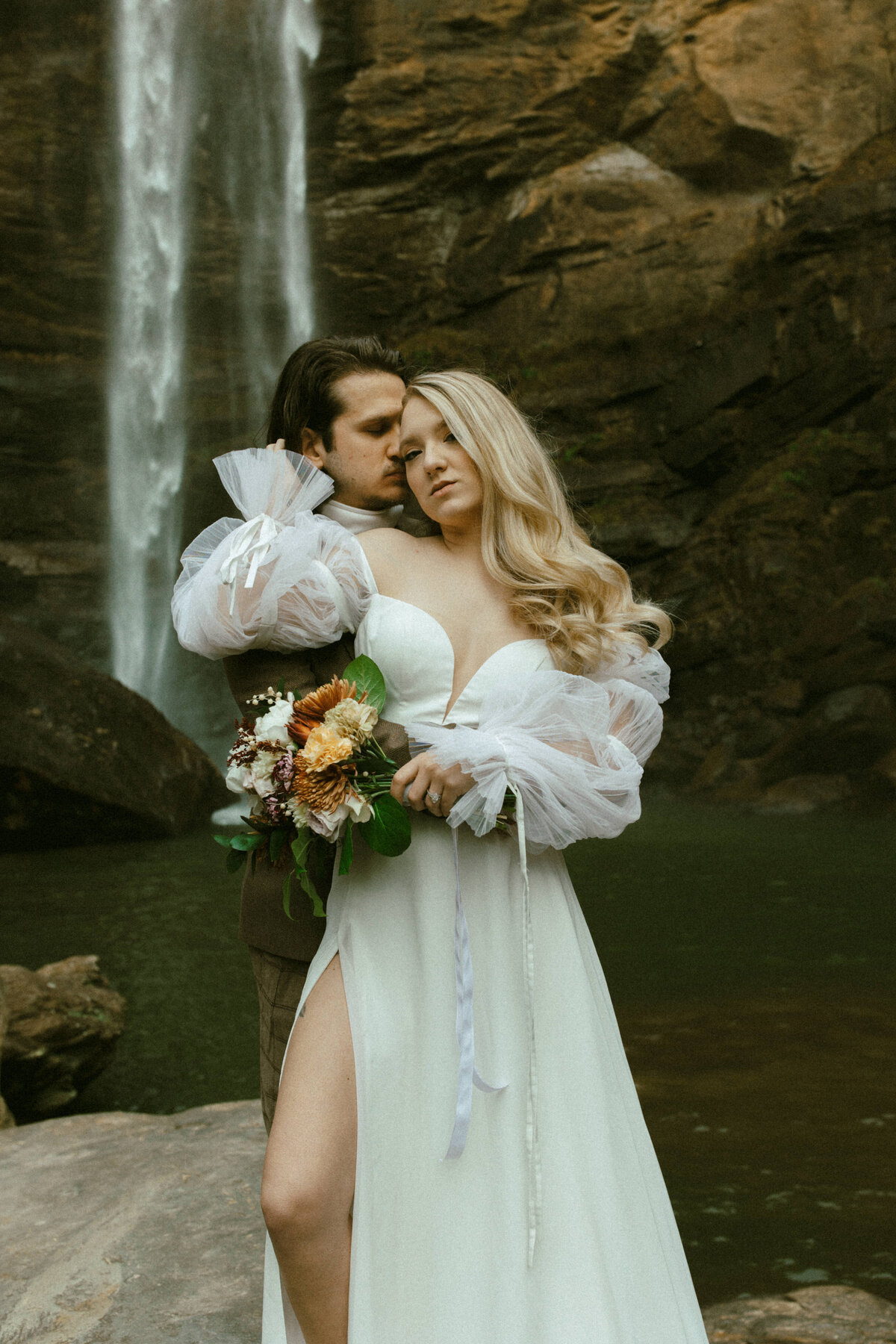 toccoa-falls-georgia-waterfall-whimsical-elegant-elopement-13