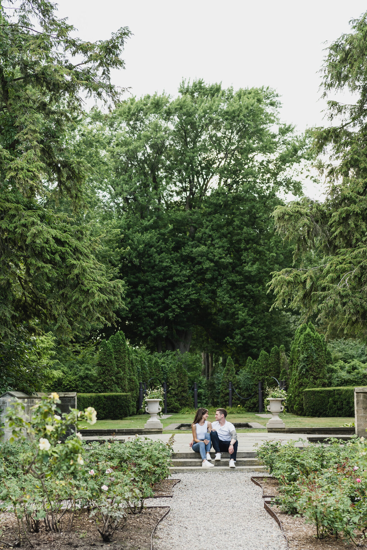 SUMMER FORD HOUSE ENGAGEMENT PHOTOS IN GROSSE POINTE, MICHIGAN PROVIDED BY KARI DAWSON25