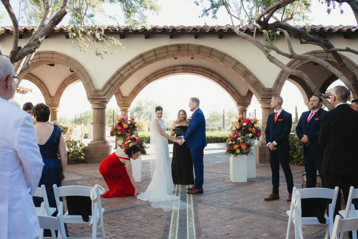 Sarah & Steven Wedding Sneak Peeks-63
