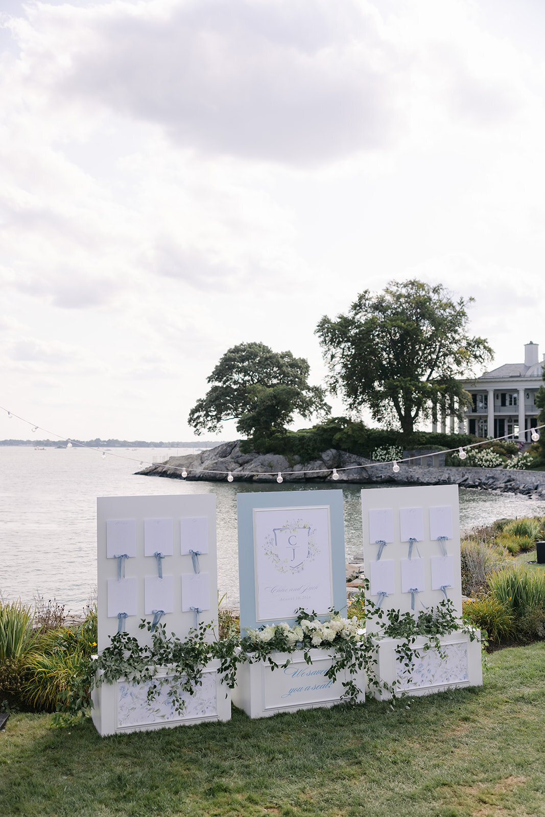 blue-white-seating-chart-display-greenwich