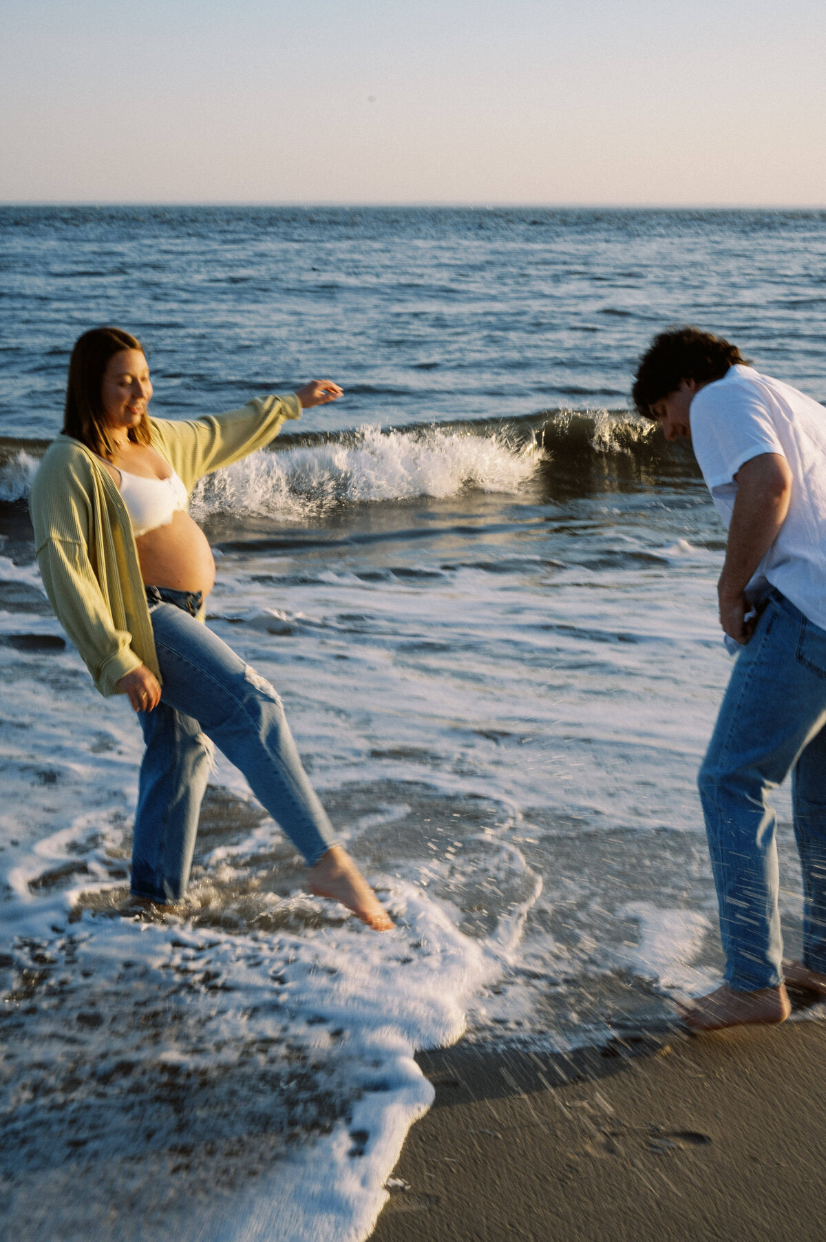 CapeMayLighthouse_BeachMaternitySession_TaylorNicollePhoto-29