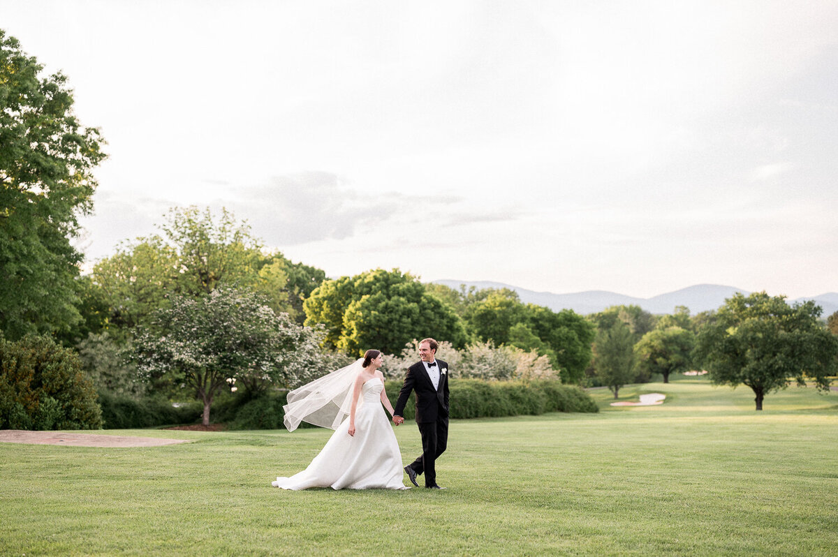 Farmington Country Club Wedding Photographer - Hunter and Sarah Photography-38