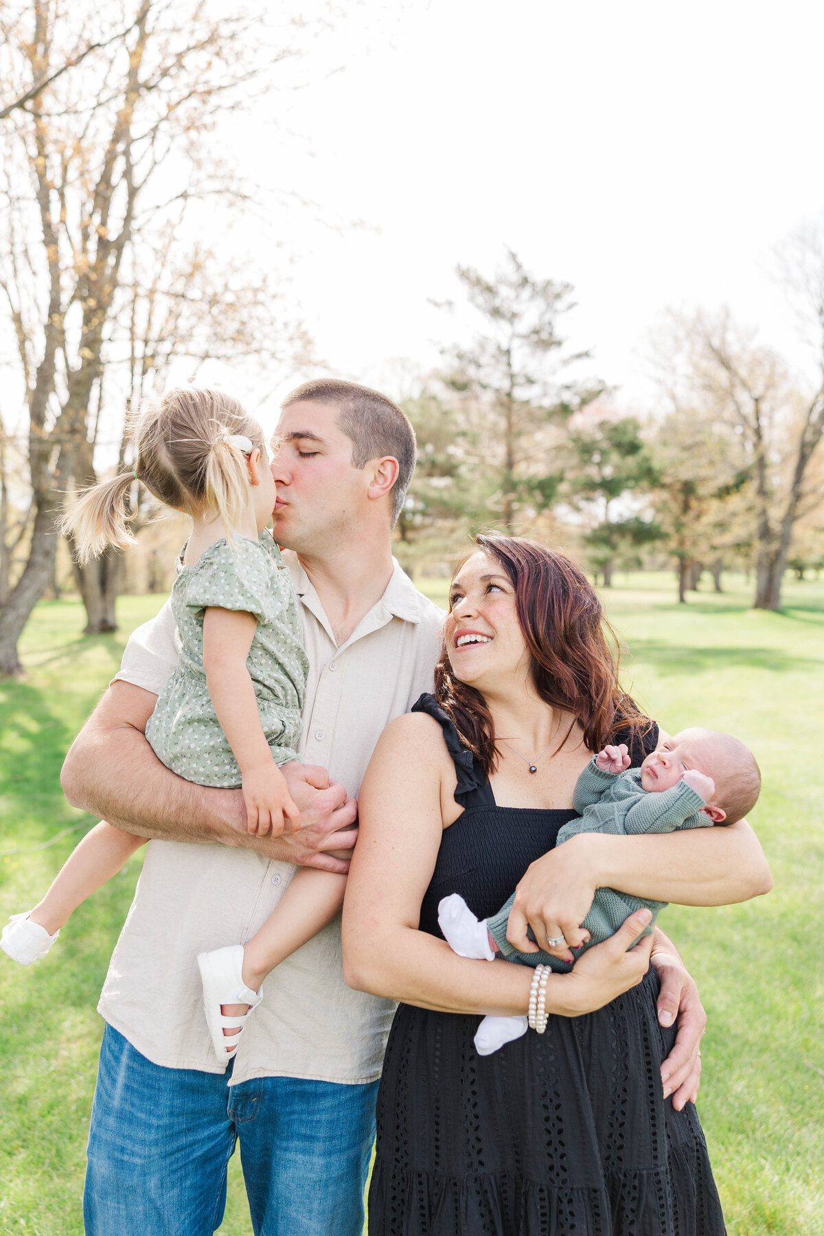 Leah Rohde Photography Traverse City Wedding Photographer Northern Michigan Engagement Weddings Lifestyle Photographer Photography Educator Photography Education19