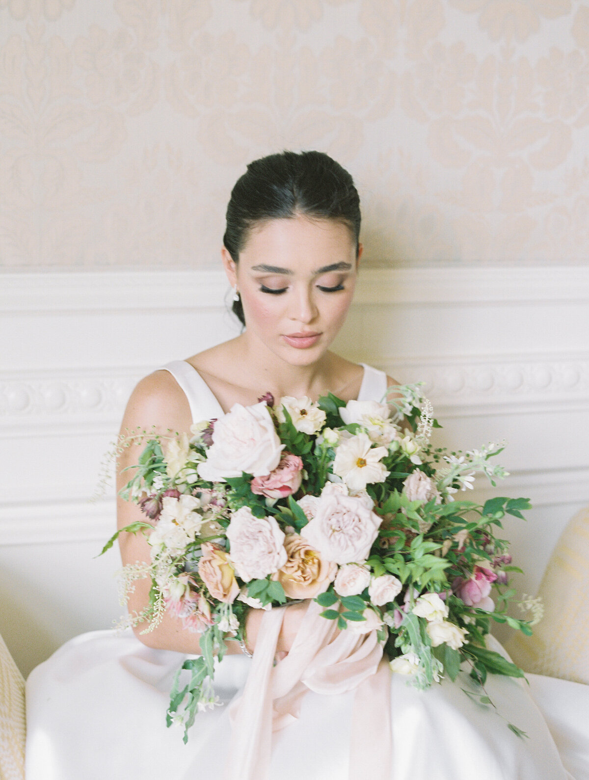 Novalee-Events-Nemacolin-Pennsylvania-Wedding-Planner-Romantic-Wedding-Dress-Milla-Blush-Bridal-Bouquet