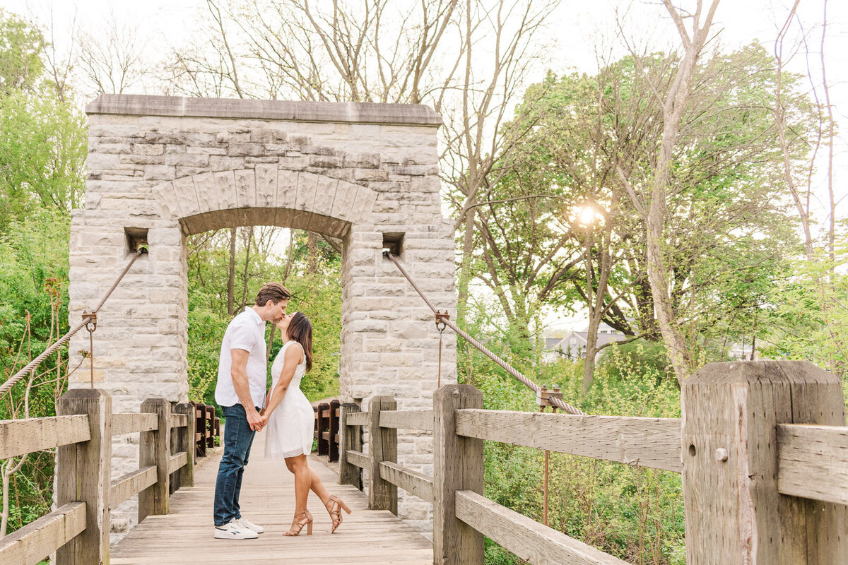 Meredith Mutza photography, Milwaukee based photographer, fall engagement session, spring engagement, engagement photoshoot, wisconsin wedding photographer, wedding photographer, milwaukee couples, milwaukee wisconsin, wisconsin spring engagement, spring couples photos, sunset photos