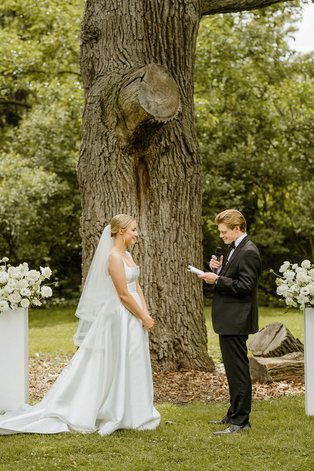 toronto-downtown-spadina-museum-the-great-hall-wedding-couples-session-summer-torontovibes-romantic-whimsical-artsty-indie-movie-520