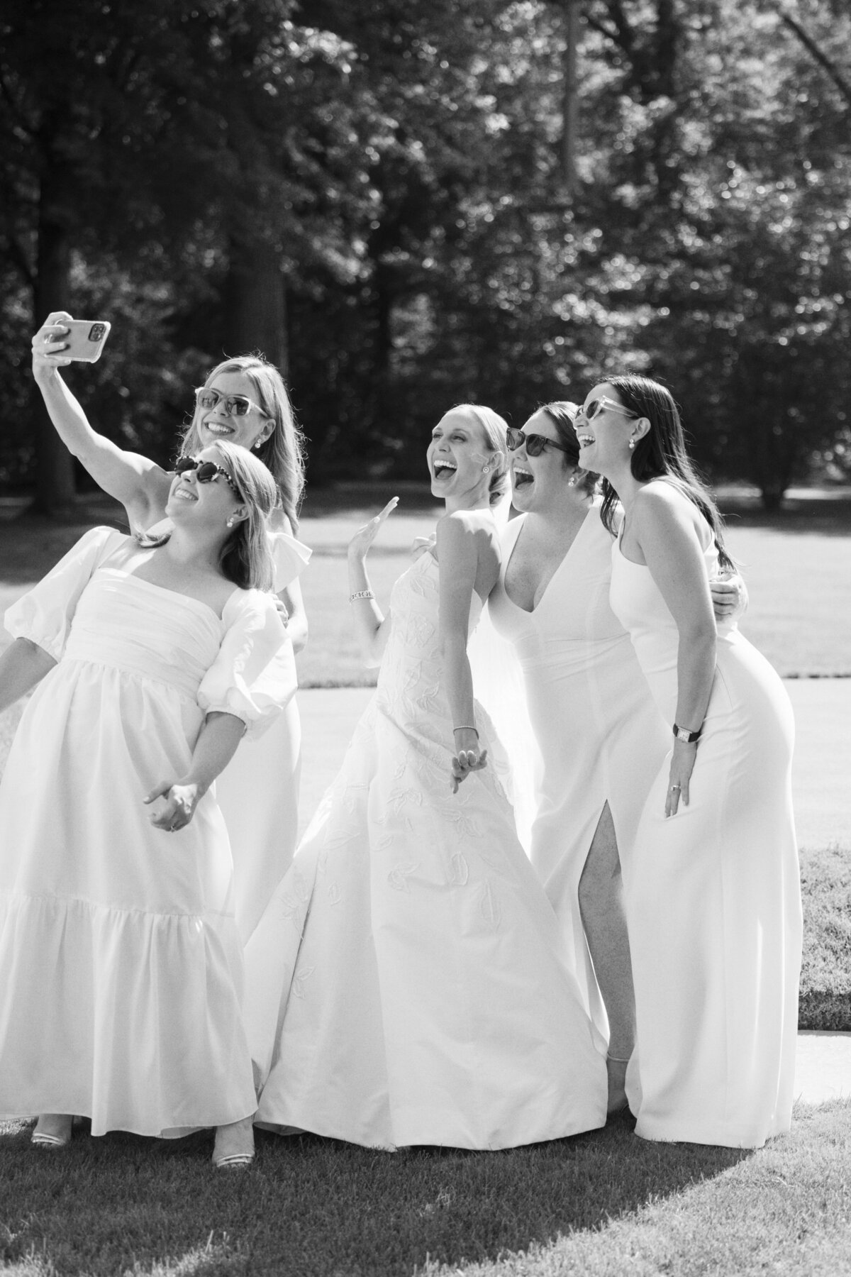 shoreacres-lake-bluff-tent-wedding-by-olivialeigh-51