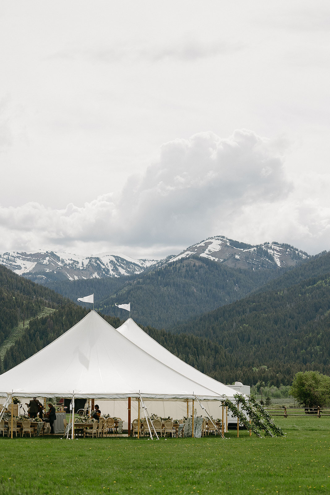 snake-river-ranch-jackson-wyoming-wedding-147