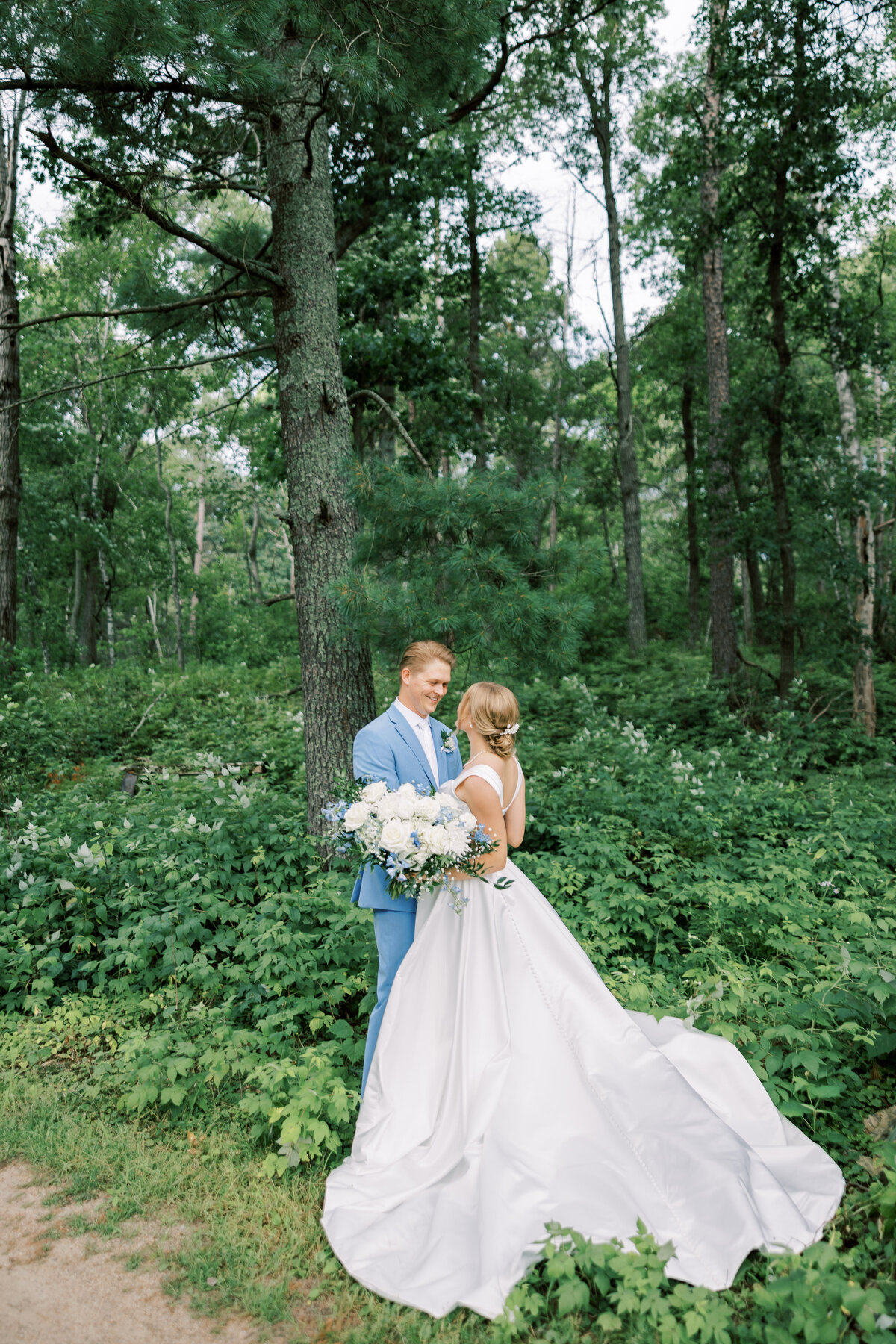 Minneapolis-wedding-photographer-13