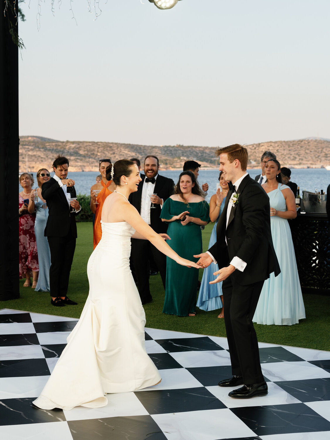 Romantic-Wedding-at-Island-Art-and-Taste–The-Residence-086