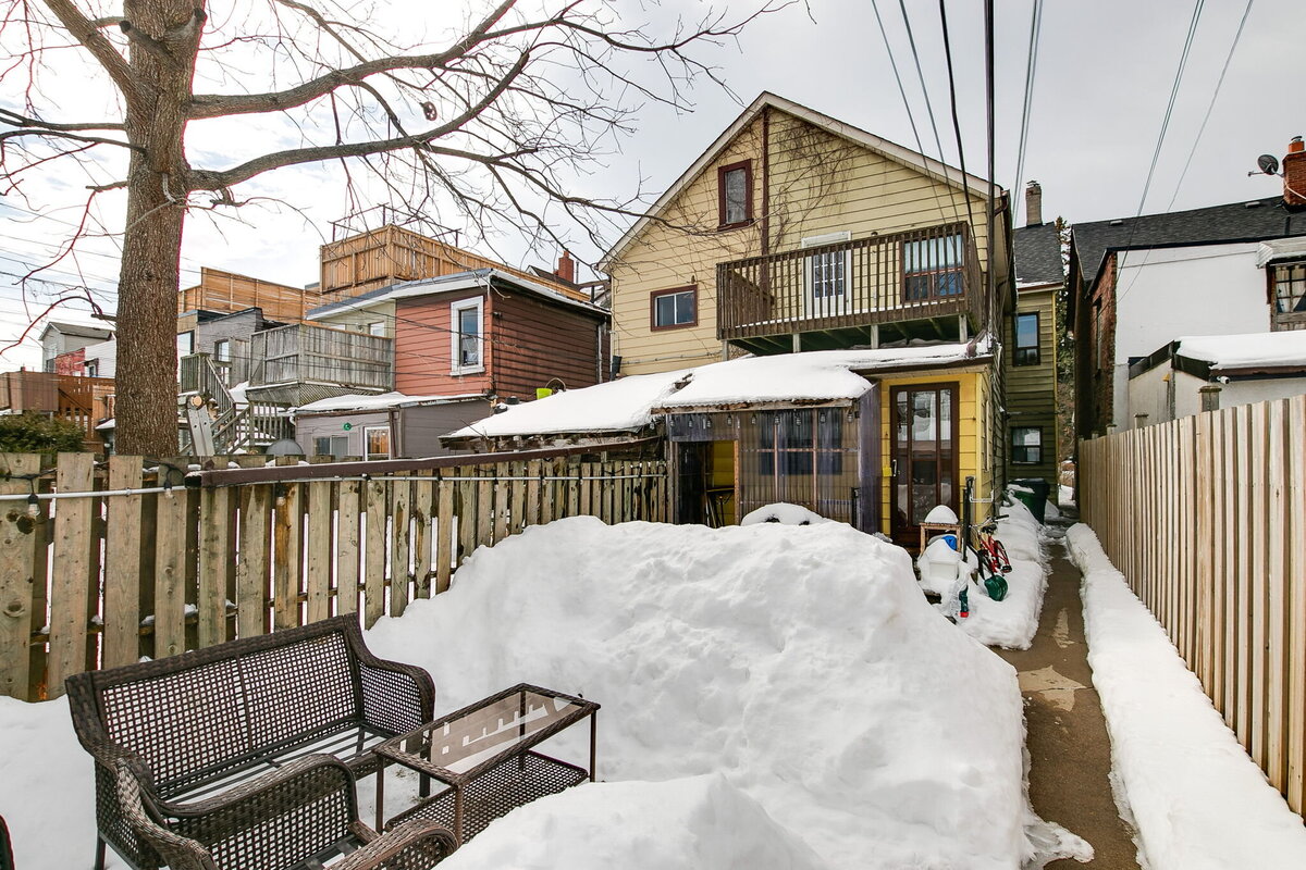 42-web-or-mls-74_003_Backyard