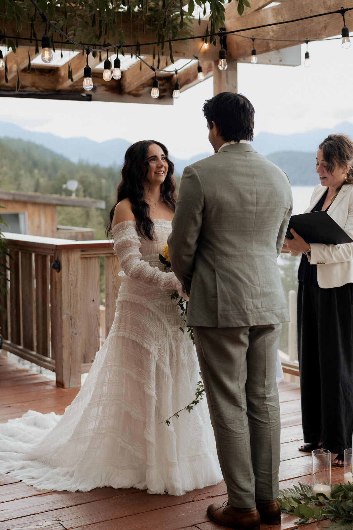 jamie-and-brian-chelsea-brown-photo-sunshine-coast-bc-wedding-photographer-48