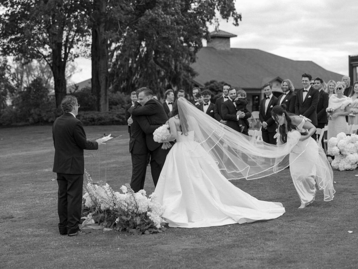 2025_05_17 Jenna + Gray Lake Club Wedding-web-00069