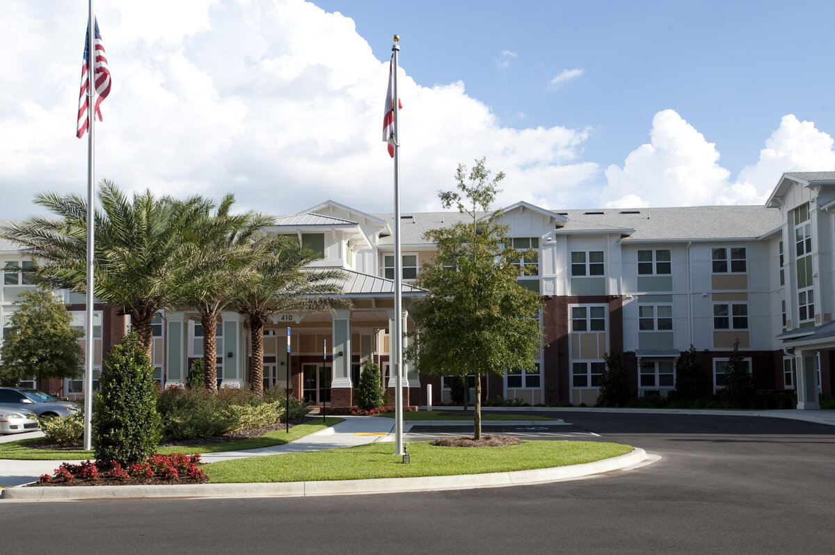 Kenwood Place Front Entrance