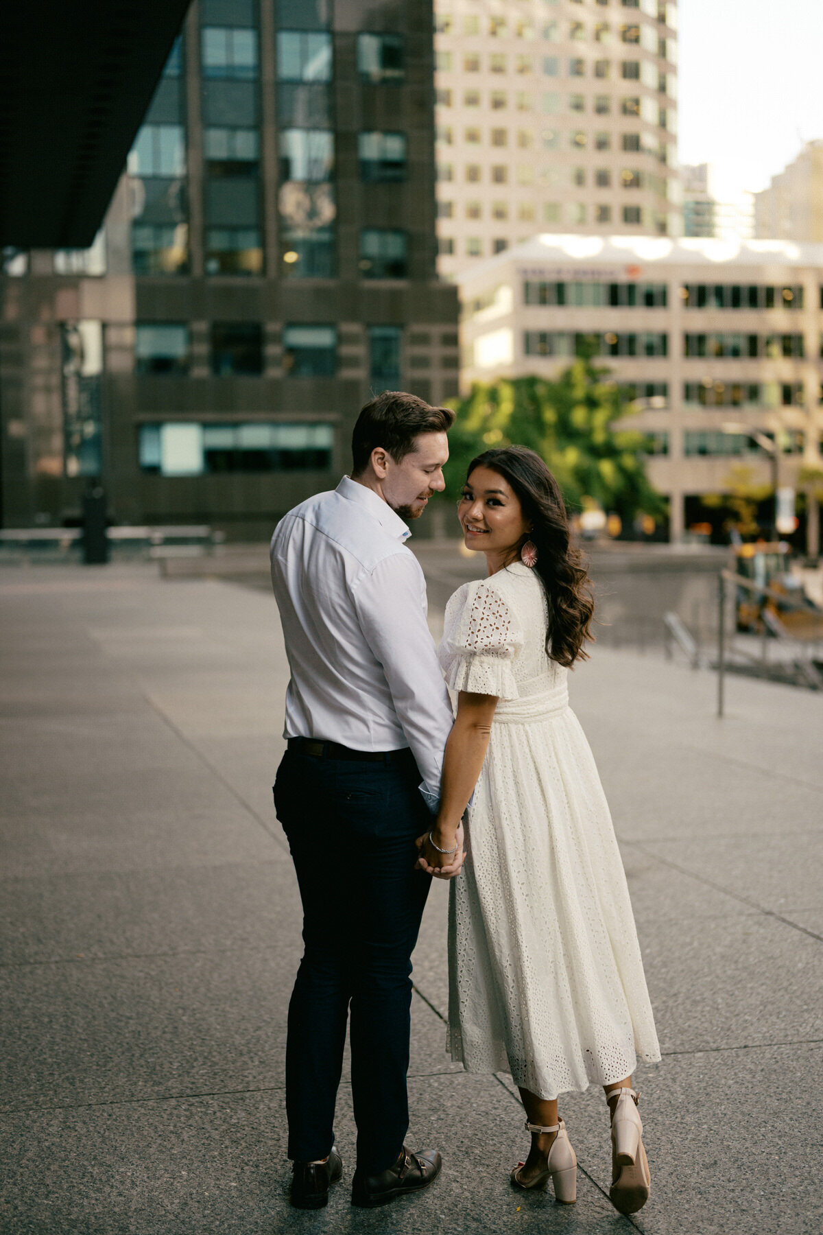 Engagement photos downtown Toronto