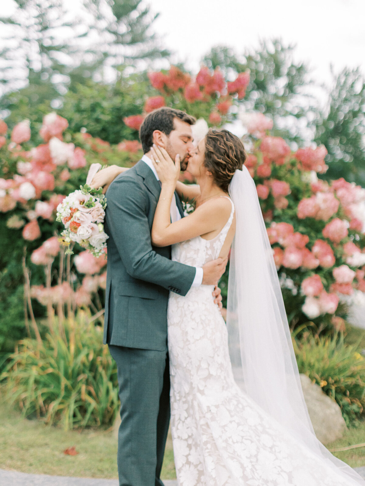 EmilyandZekeweddinghighlightEsraYPhotography-91