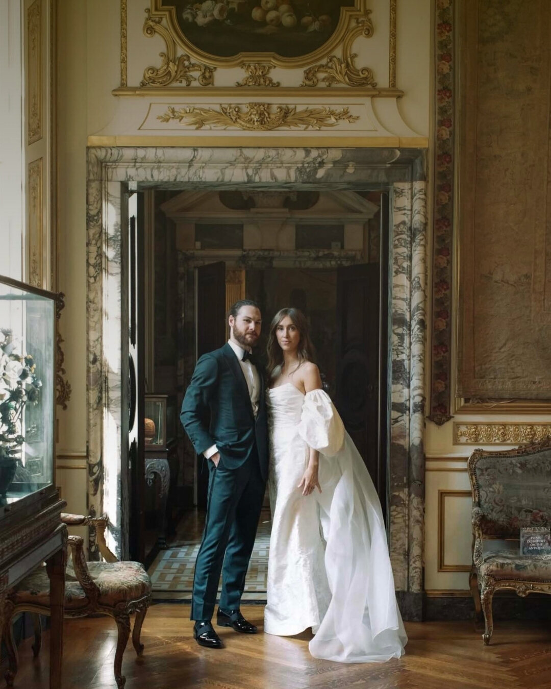 larz-anderson-house-wedding-couple-dc-venue-turnage-and-watts-invitations
