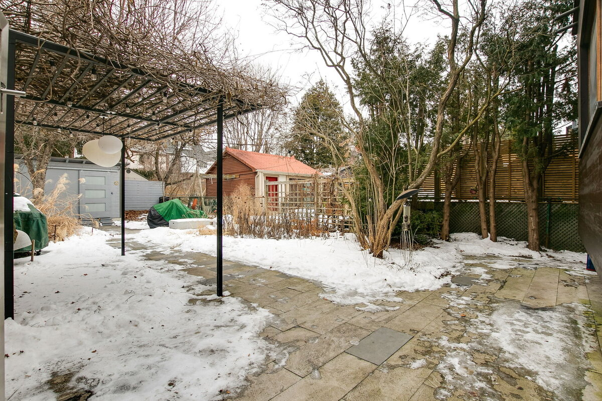 61-web-or-mls-74_001_Backyard