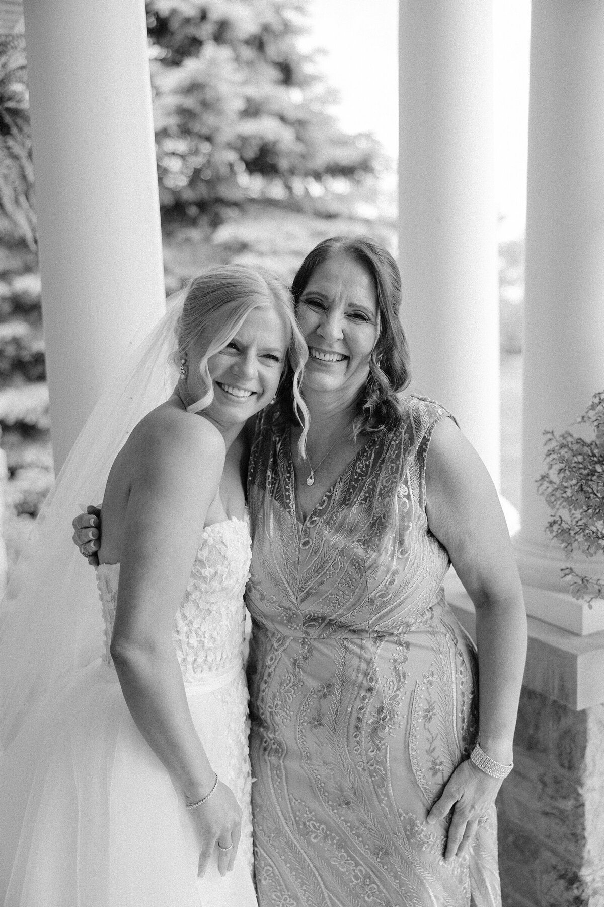 Oak-pointe-country-club-wedding_1301
