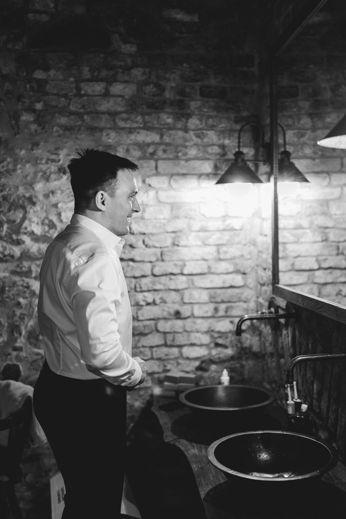 svatba za vratama ženich