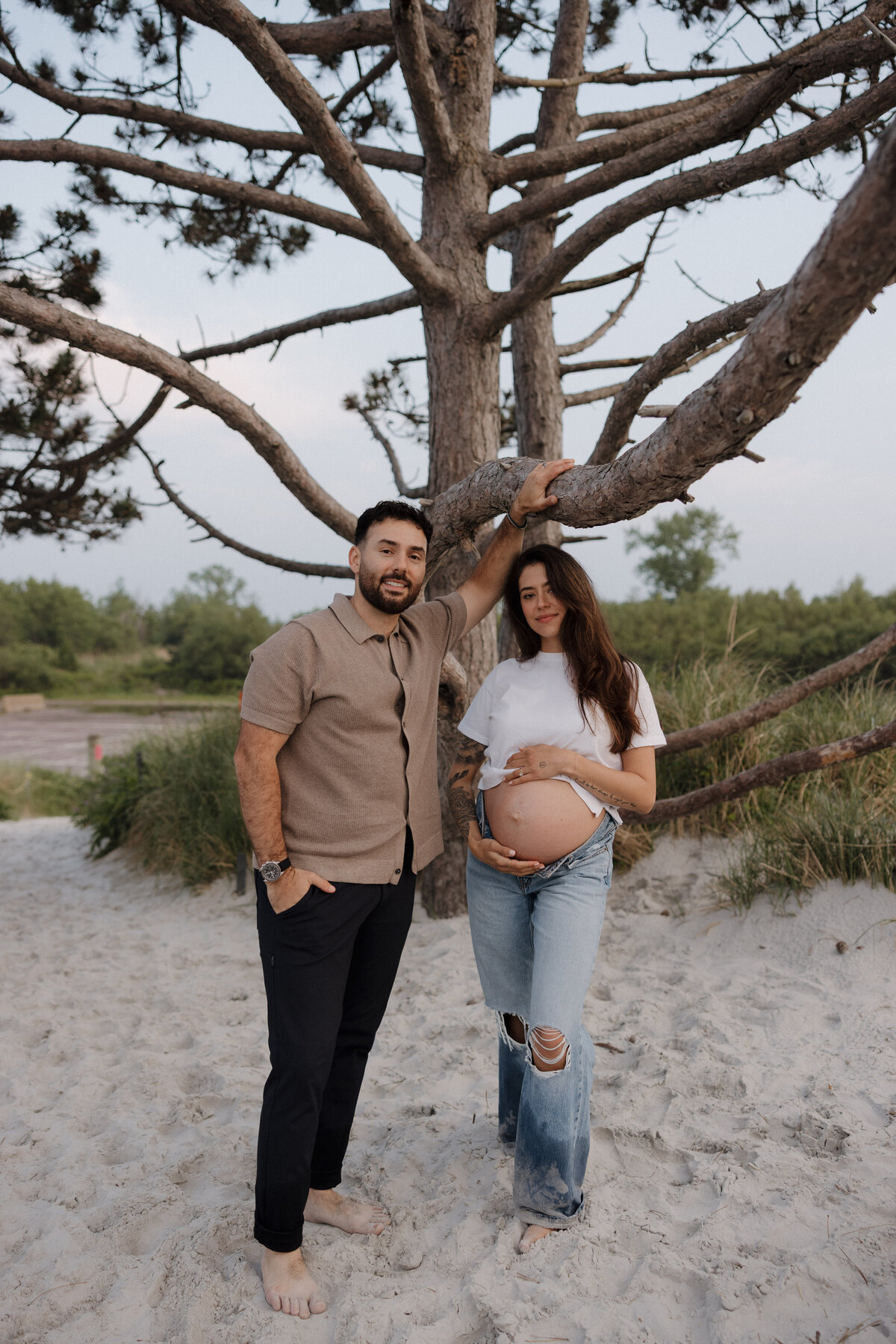 coastal-new-england-maternity-photoshoot-16