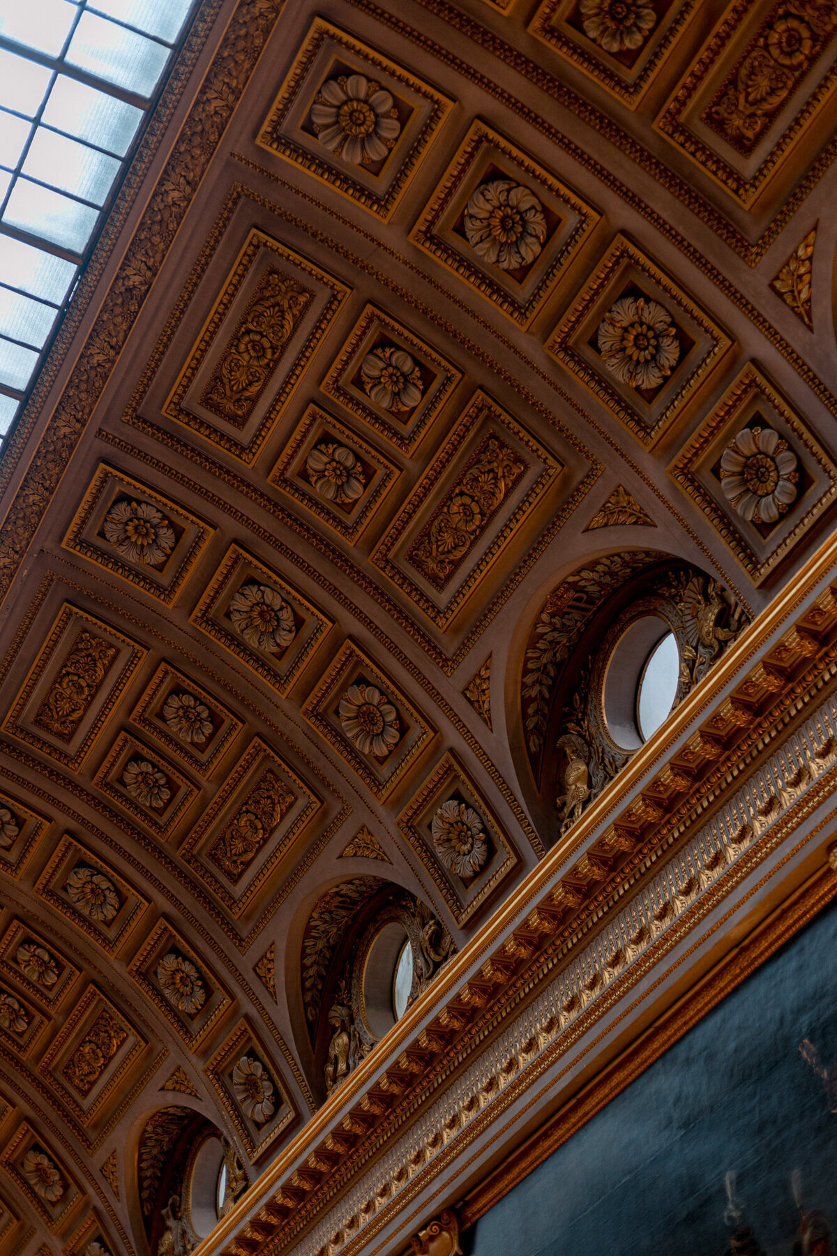 Detailed architecture inside Versailles