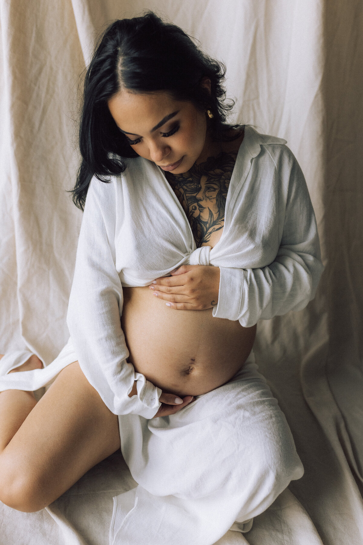 Modern Studio Maternity Photoshoot-52