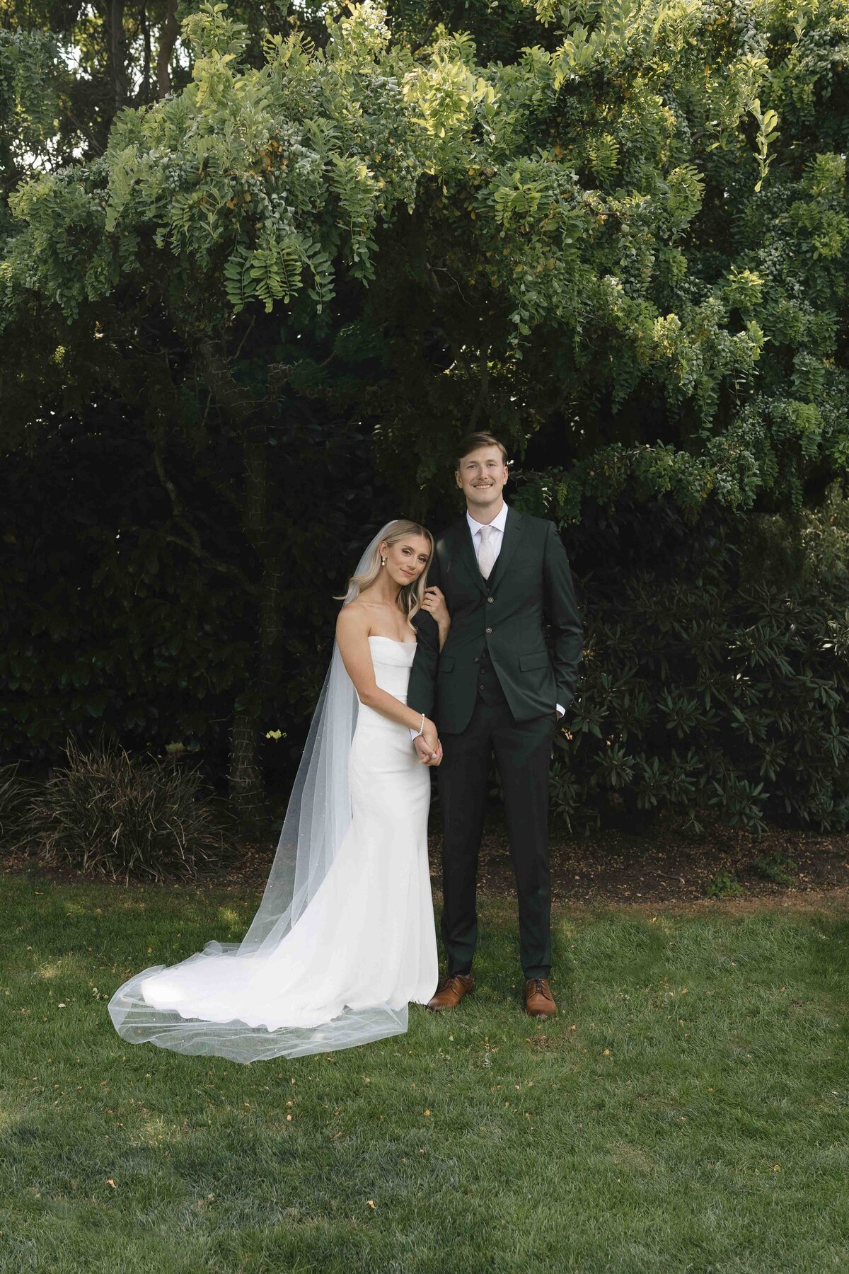 Wedding portraits at a PNW wedding