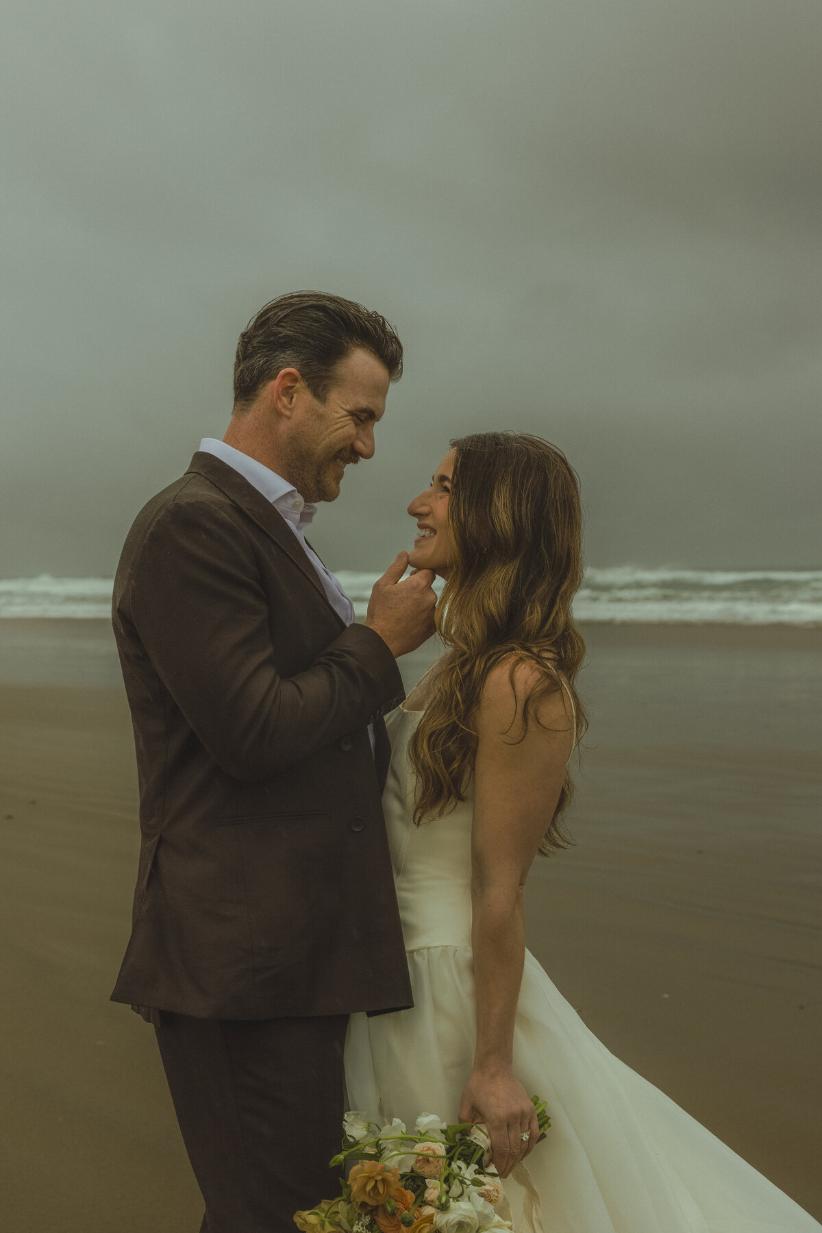 CannonBeachCouple-36