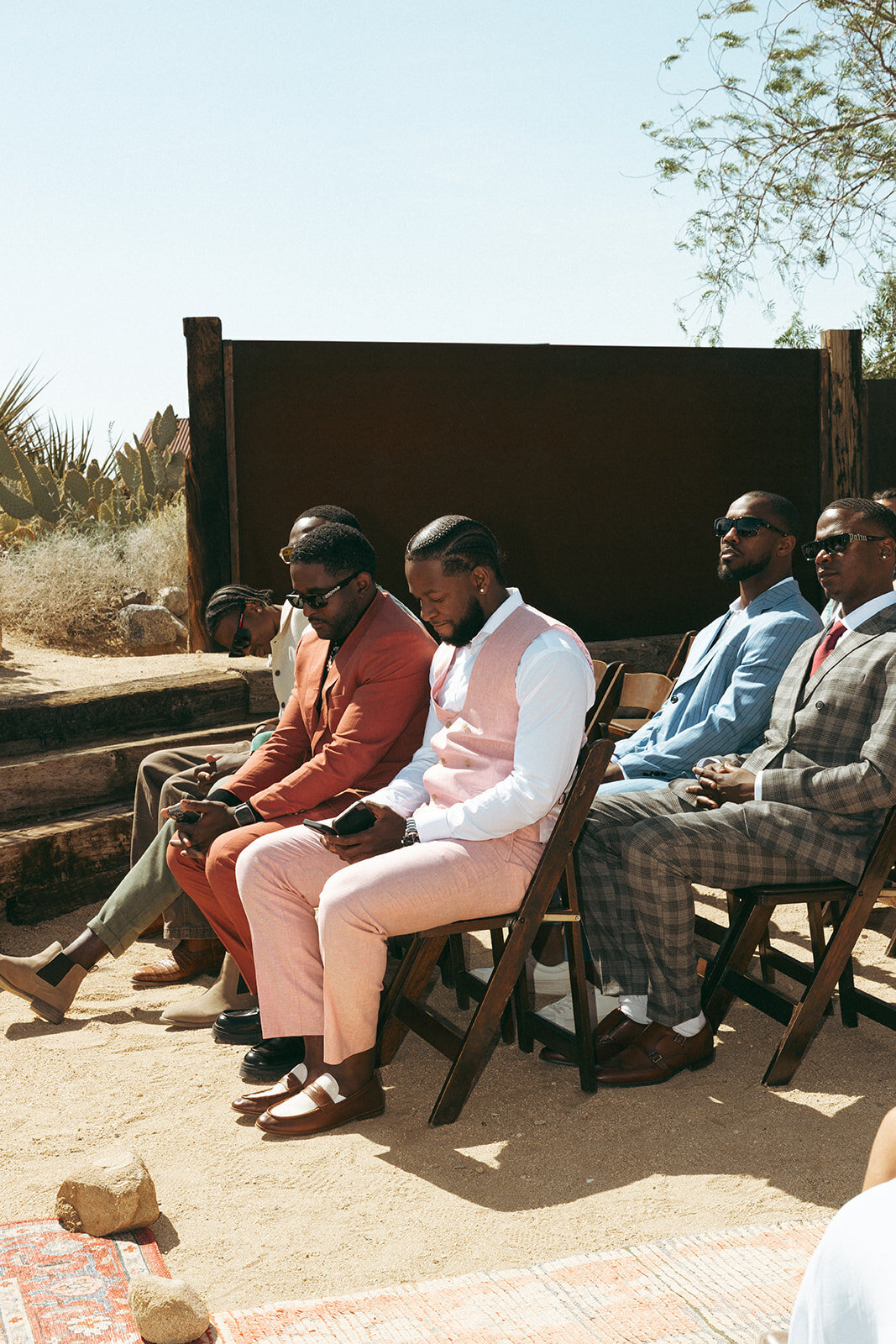 Faye-Fern-Creative-GoldenVibesPhoto-Sacred-Sands-Joshua-Tree-Wedding-Richie-James-Clara-Critchfield-Ceremony-31