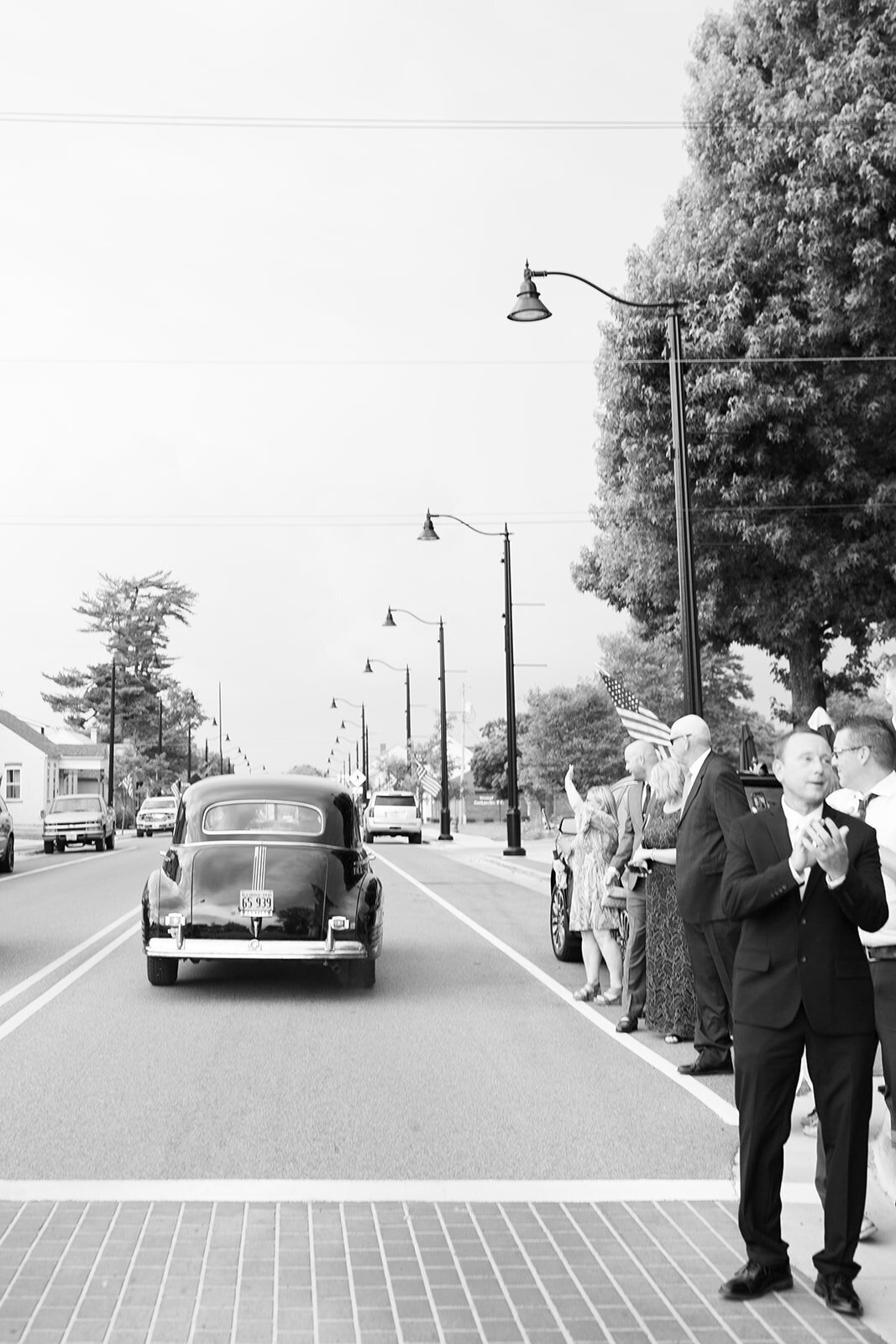 wedding ceremony classic car