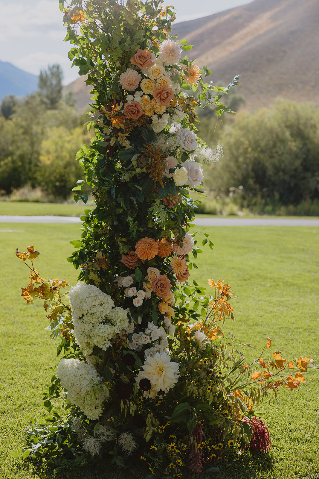 trail-creek-cabin-end-of-summer-wedding-kelly-jackson-details-35